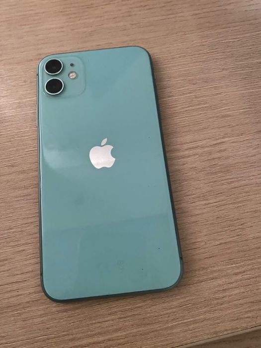 продам iphone 11 128