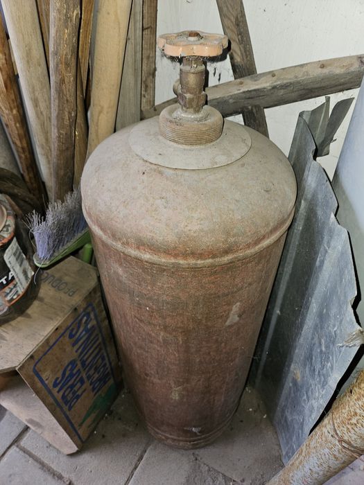 Продам газовые балоны