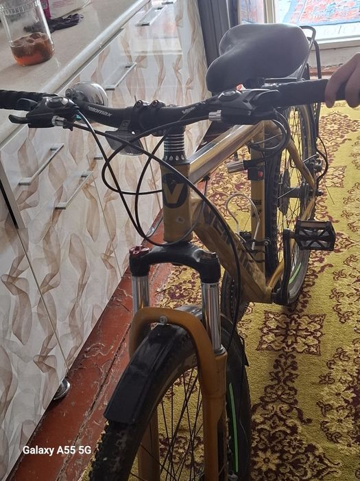 Веломакс срочно сотилади