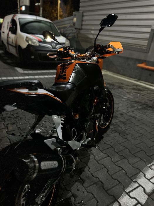 Vand ktm duke 125 (nu rc,yzf,mt,ninja,rs,cbr,gsx,wx)