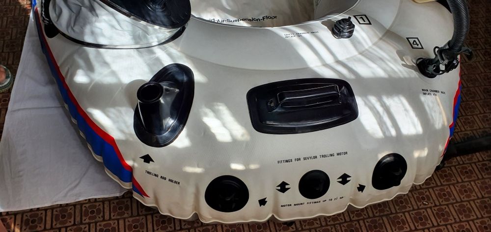 Hадуваема лодка с помпа и гребла Sevylor