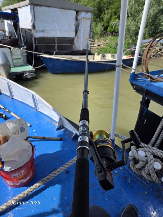 Lanseta carbon telescopica Daiwa + mulineta, ieftin