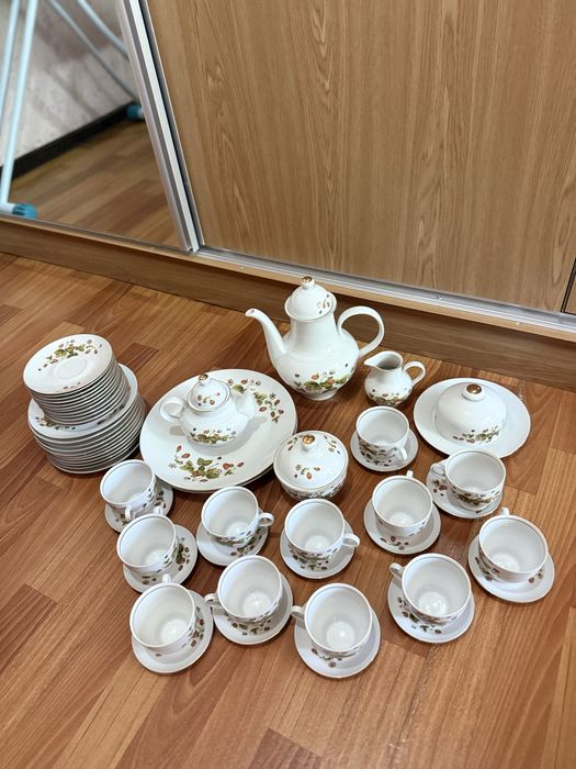 Кофейно чайный сервиз 12 персон  ГДР