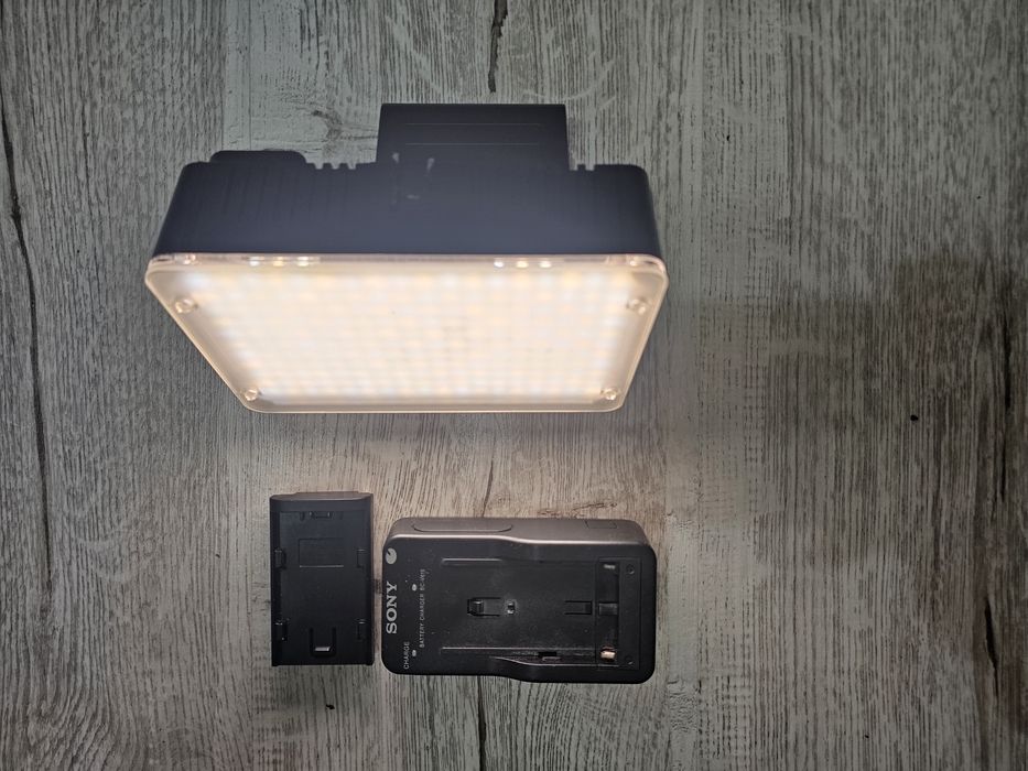 Pachet Lampa Apurture Al H198C Acumulator Original Sony NP F970