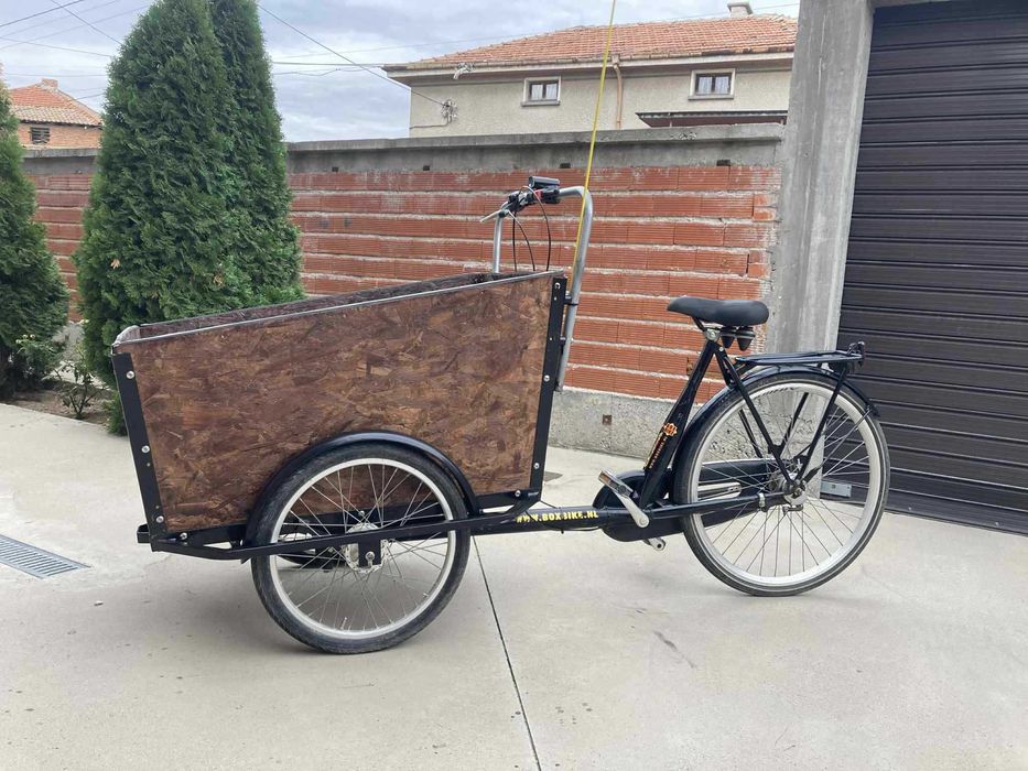 Колело за деца и товари много здраво и стабилно всичко работи отлично