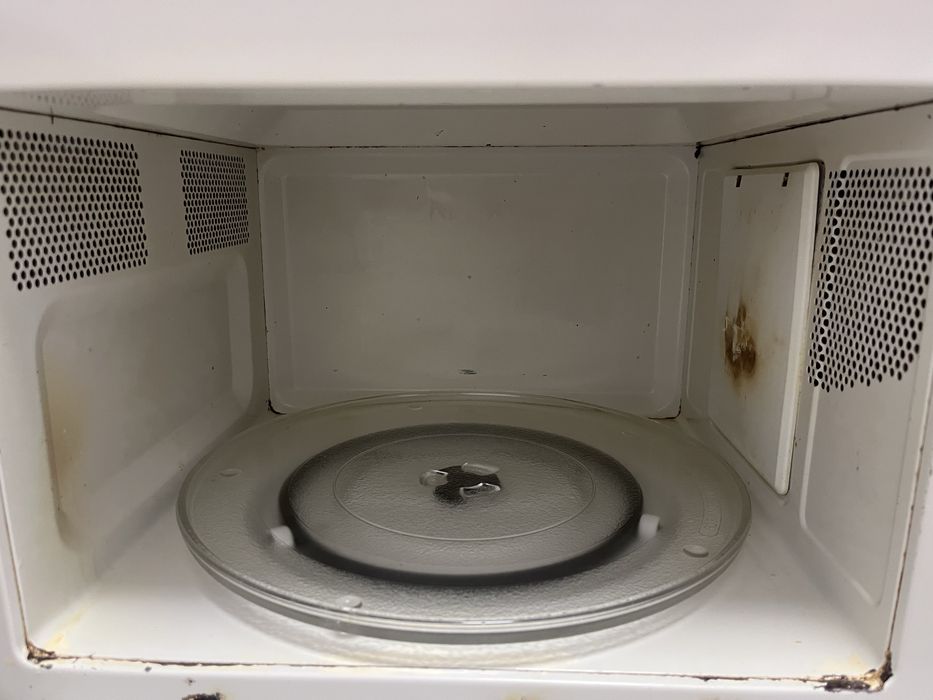 Микровълнова DeLonghi