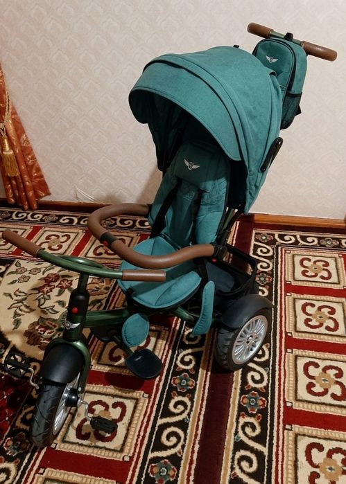 Это коляска новая