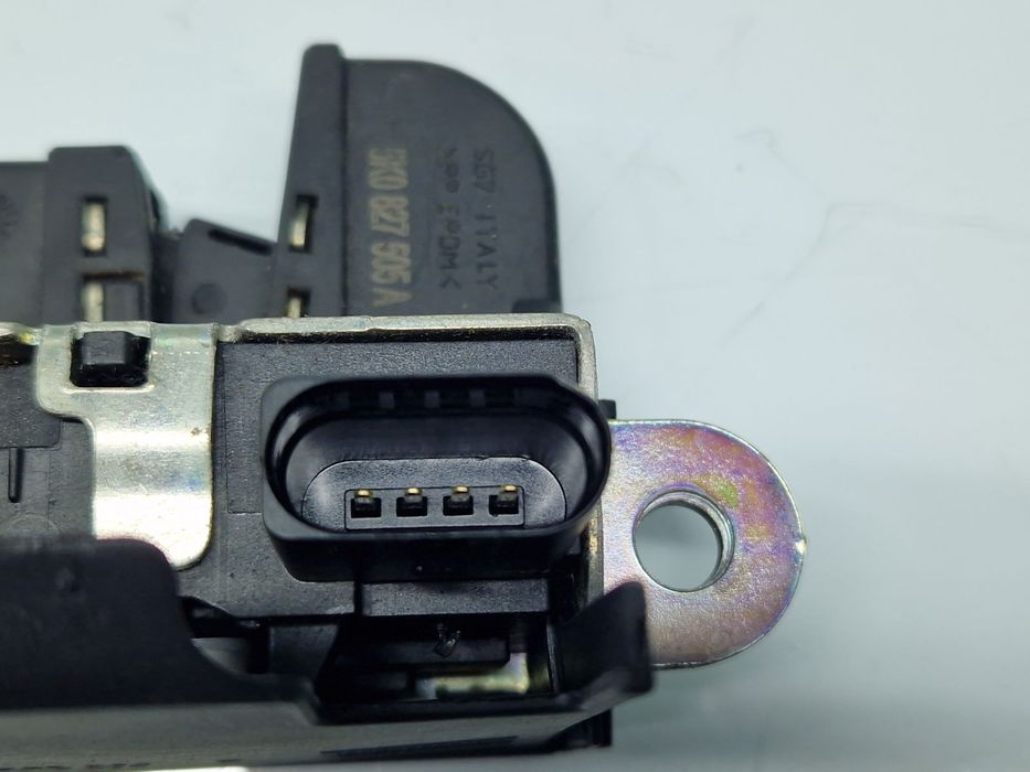 Broasca haion Volkswagen Golf 6 (5K1) [Fabr 2009-2013] 5K0827505A