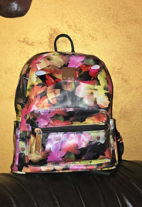 Ted Baker страхотна нова раничка