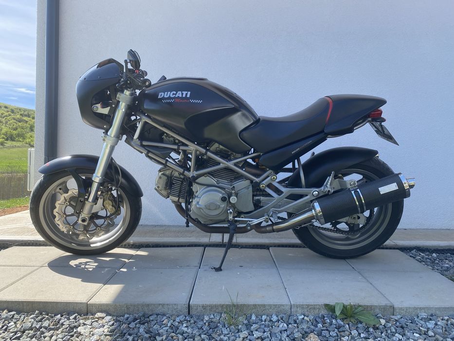 Ducati monster Dark 600