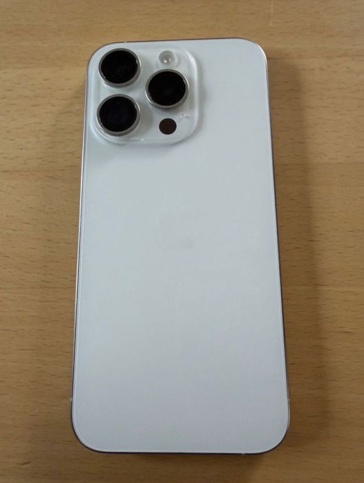 iPhone 15 pro 87% 128gb