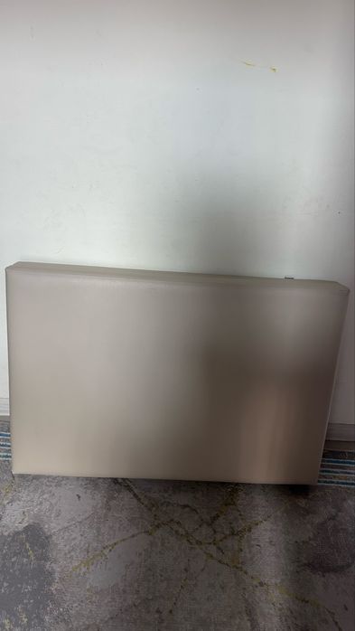 Тез арада кушетка сатылады