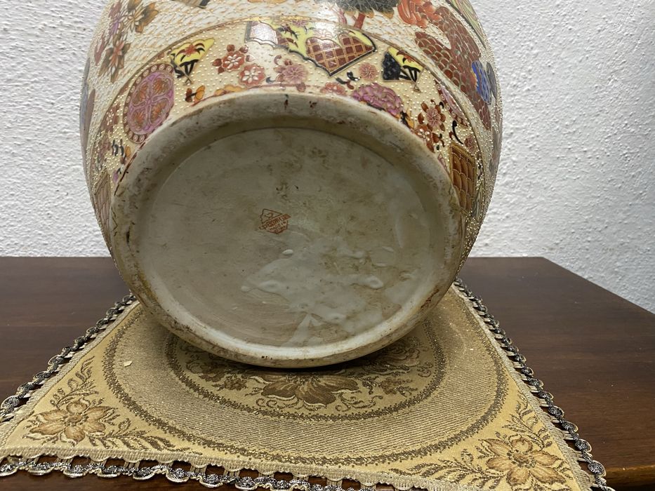 Голяма китайска кашпа от порцелан