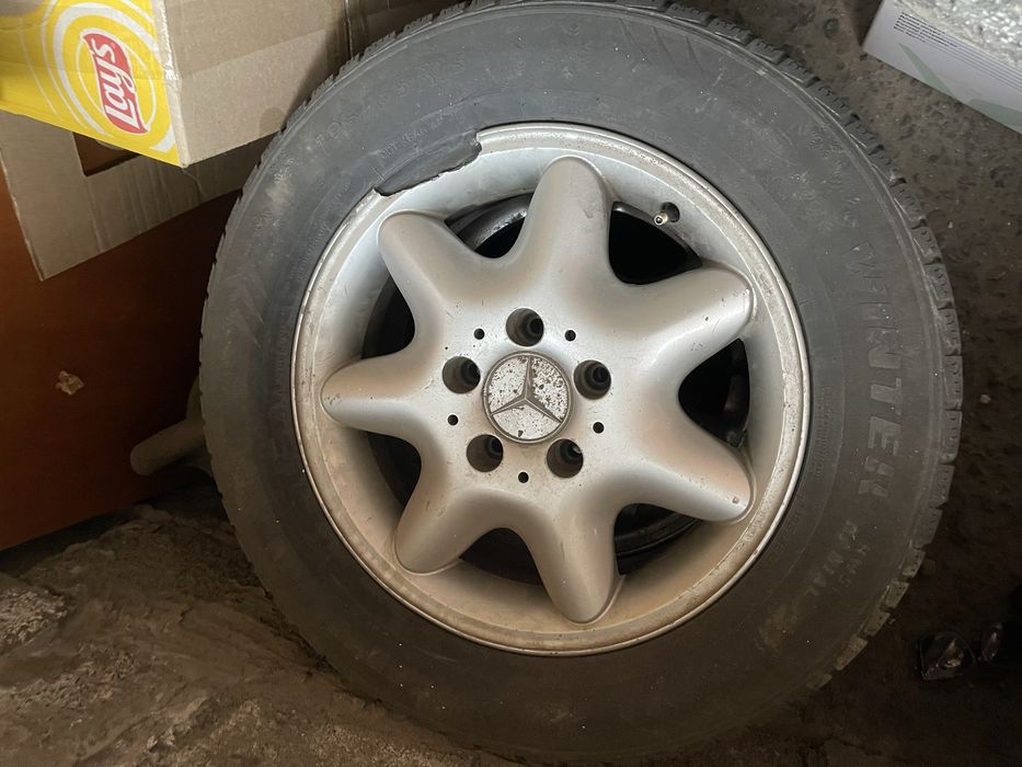 4 диска с шинами мерс