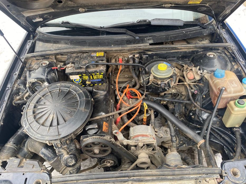 Продам АУДИ Б4 2л моно