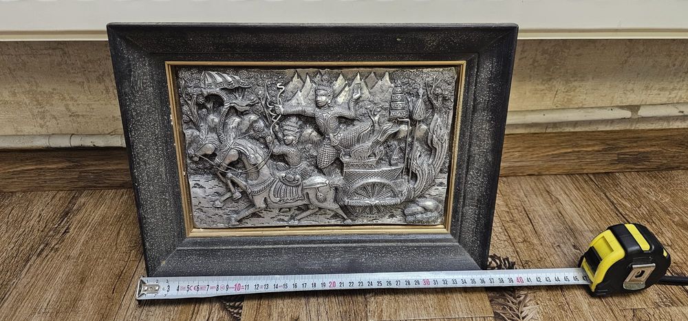 Tablou Basorelief Metalic Thailanda – Scenă Mitologică Ramakien / Ramayana