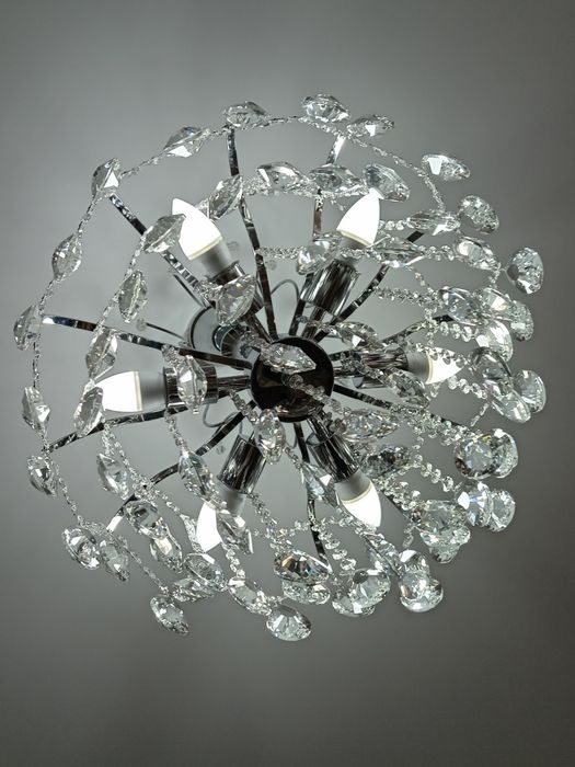 Продаётся люстра