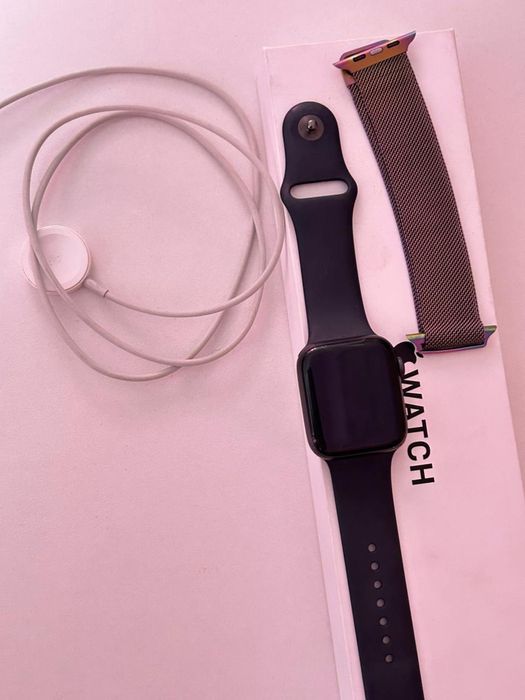 Продам aple watch se