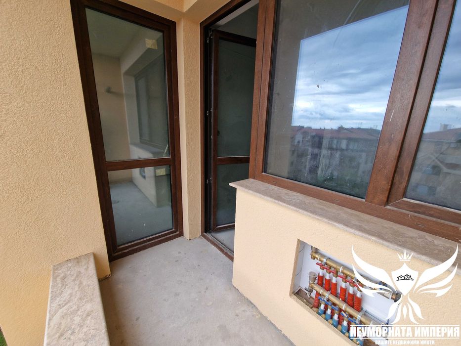 Продавам нов тристаен 91кв. ет. 3 в гр.Асеновград, кв.Стадиона