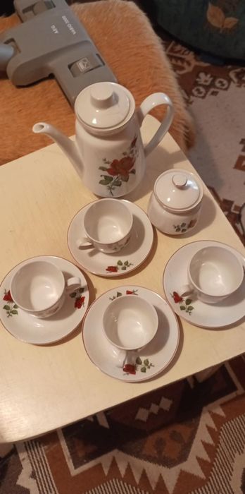 Сервизи за кафе и чай