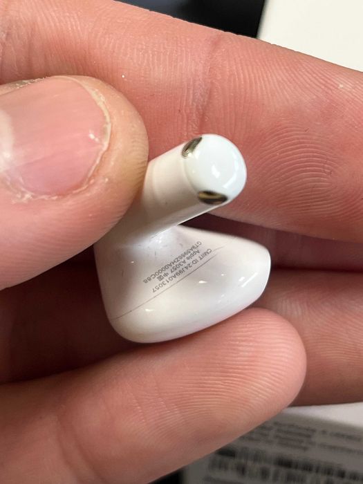AirPods 4 Apple ANC Noice Cancelling Garantie 11.2026