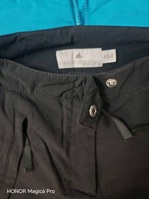 Ски екипировка за жени.