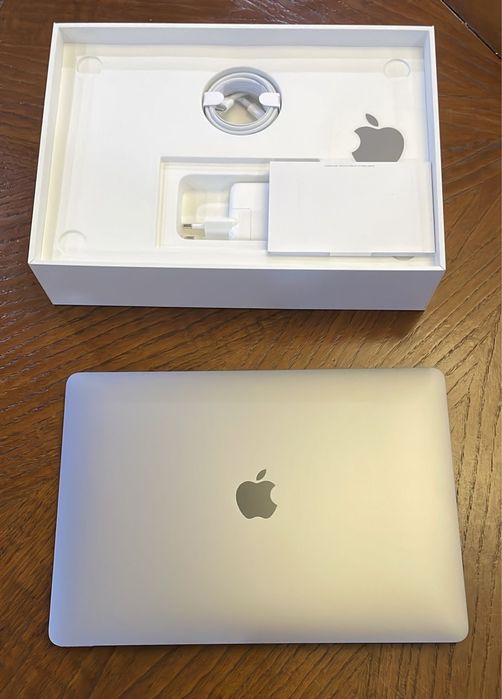 MacBook Air 13 Apple