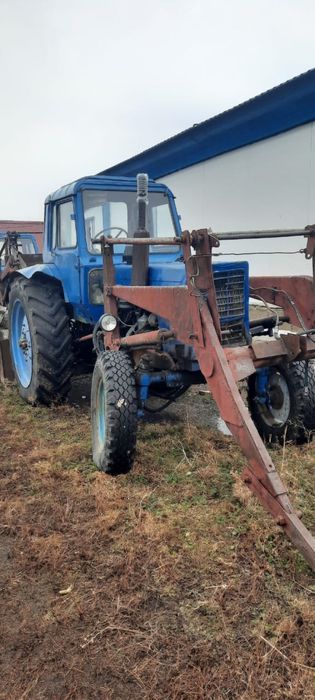 Продам трактор в комплекте