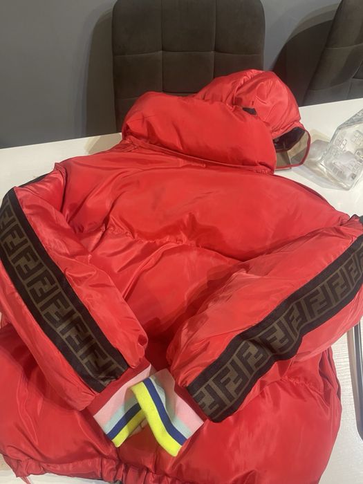 Уникално двулицево яке