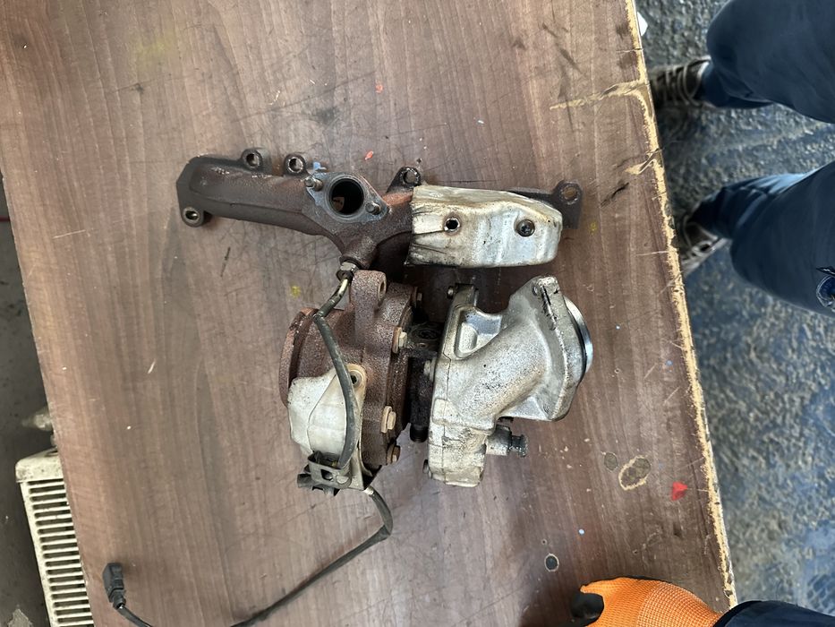 Turbina defecta passat cc b7 golf tiguan skoda 2.0tdi cff cfh