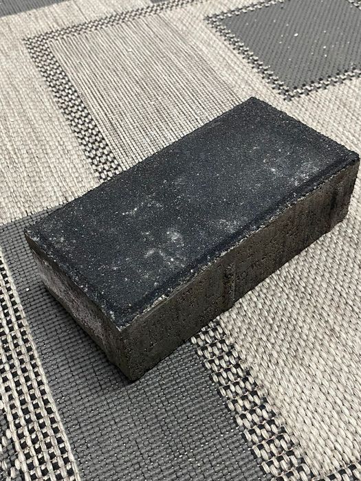 Бурчатка в двух цветах