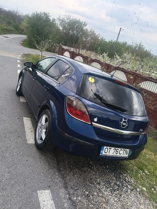 Vând Opel Astra H