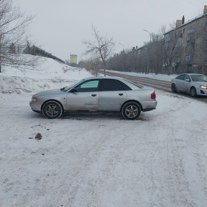 Продаётся машина AUDI A4