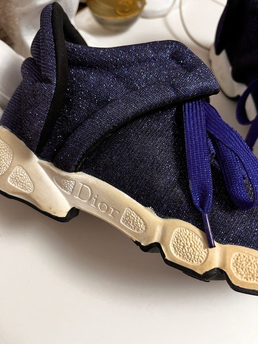 Продам Кроссовки