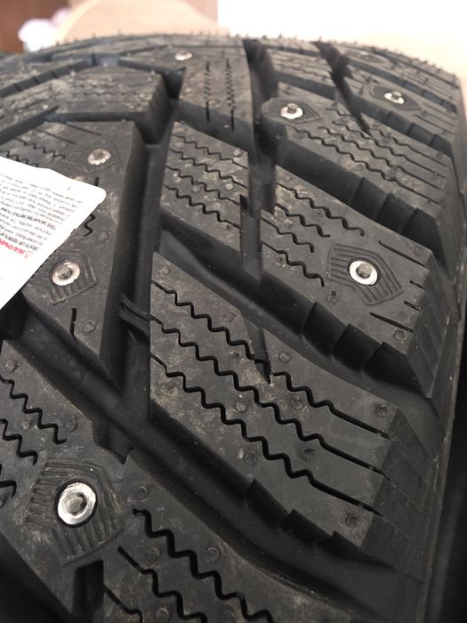 Hankook Winter i* Pike X W429A
