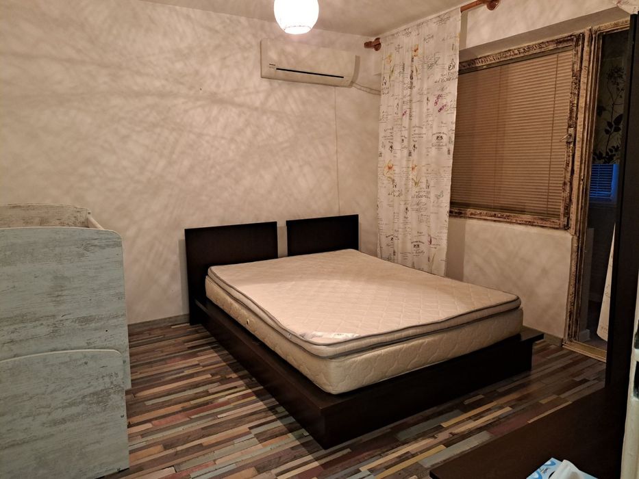 Дава се под наем Тристаен апартамент в Ямбол, Аврен - 64 кв.м за 204 € - Снимка #13