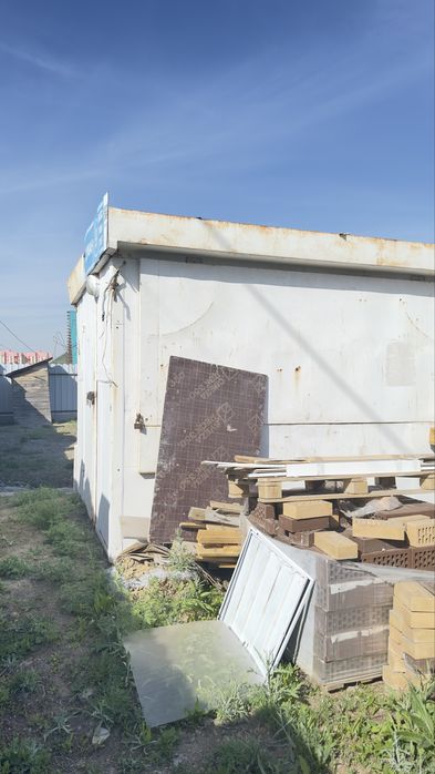 Продам киоск размер 2,5 на 3.0 м