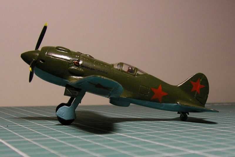 Сборная модель самолета И-185 (1/72 Моделист)