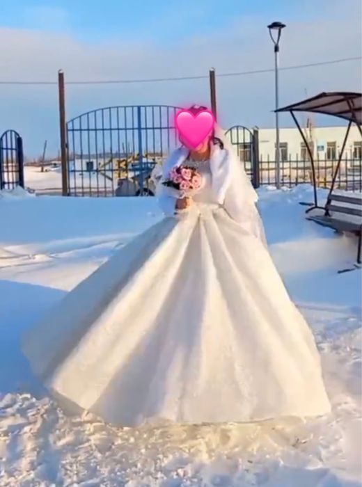 Той көйлек сатам Бір рет ғана киілген