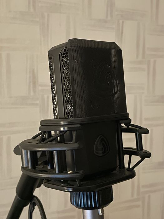 Студия звукозаписи / Ovoz yozish studiyasi / adam,focusrite,lewitt