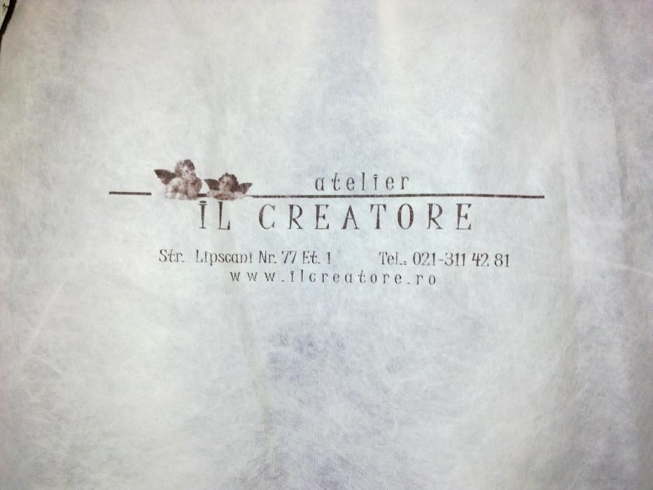 Vand rochie de mireasa ,, super creatie ''