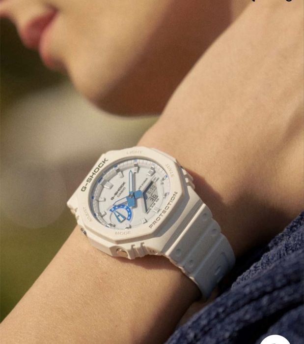 Белые Casio G Shock 2100HDS-7A