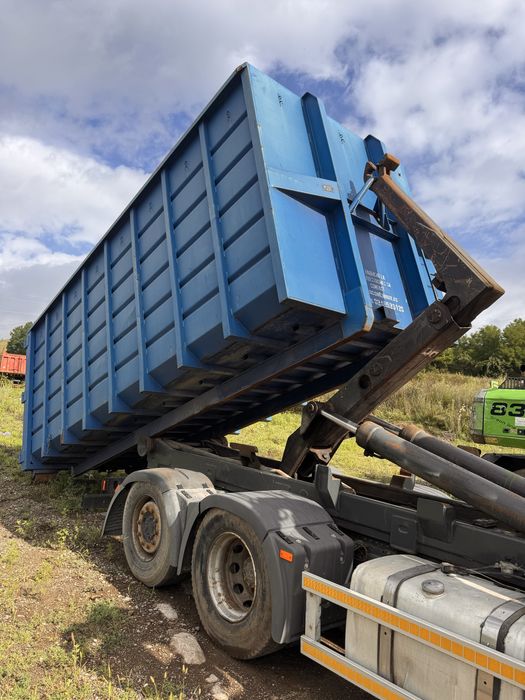 Camion Man Abrollkipper cu macara graifer