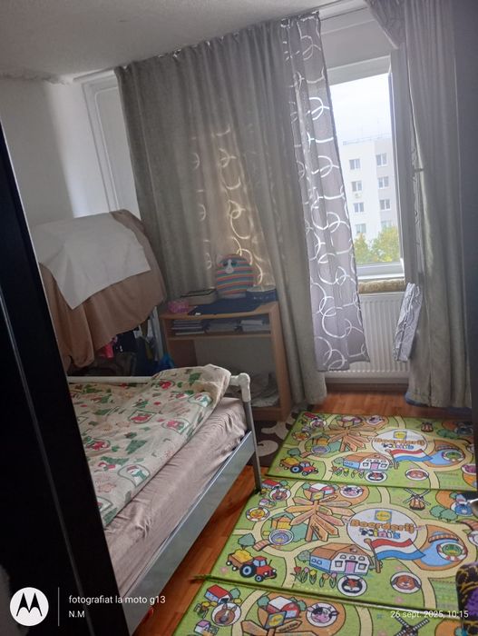 Proprietar 3 camere decomandat