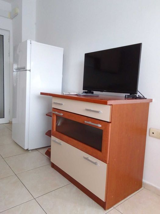 Дава се под наем Тристаен апартамент в Варна, Левски - 75 кв.м за 459 € - Снимка #4