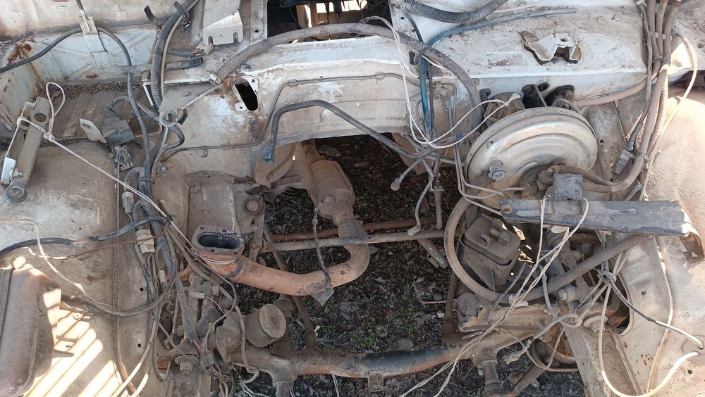 Нива разбор , на запчасти