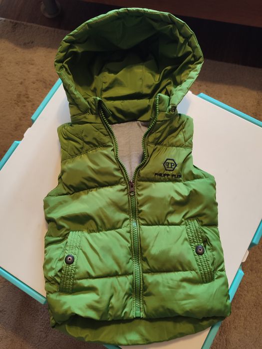 Продам детскую желетку