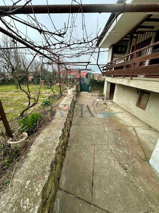 Къща за продажба в с.Куманово, Варна