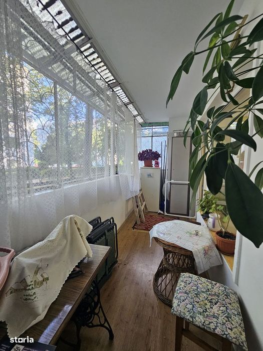 Apartament 3 camere , zona Miorita