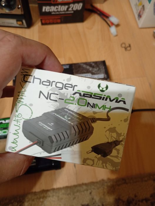 2 Battery pack nimh plus încărcător